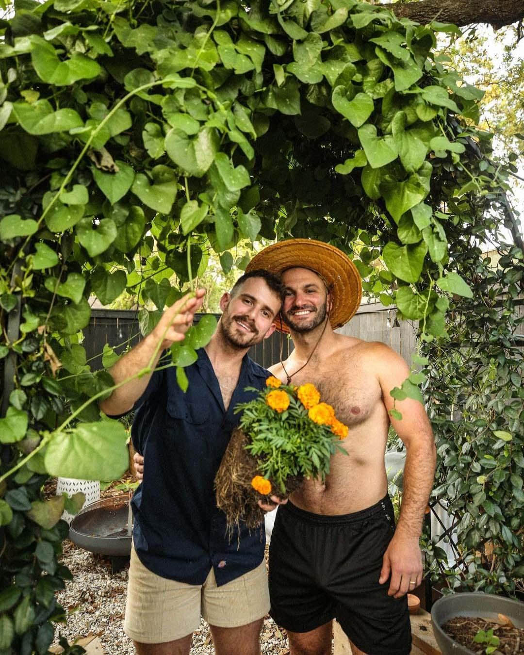 肌肉情侶教你無痛升級家中裝潢！ 花小錢也能打造夢幻小屋