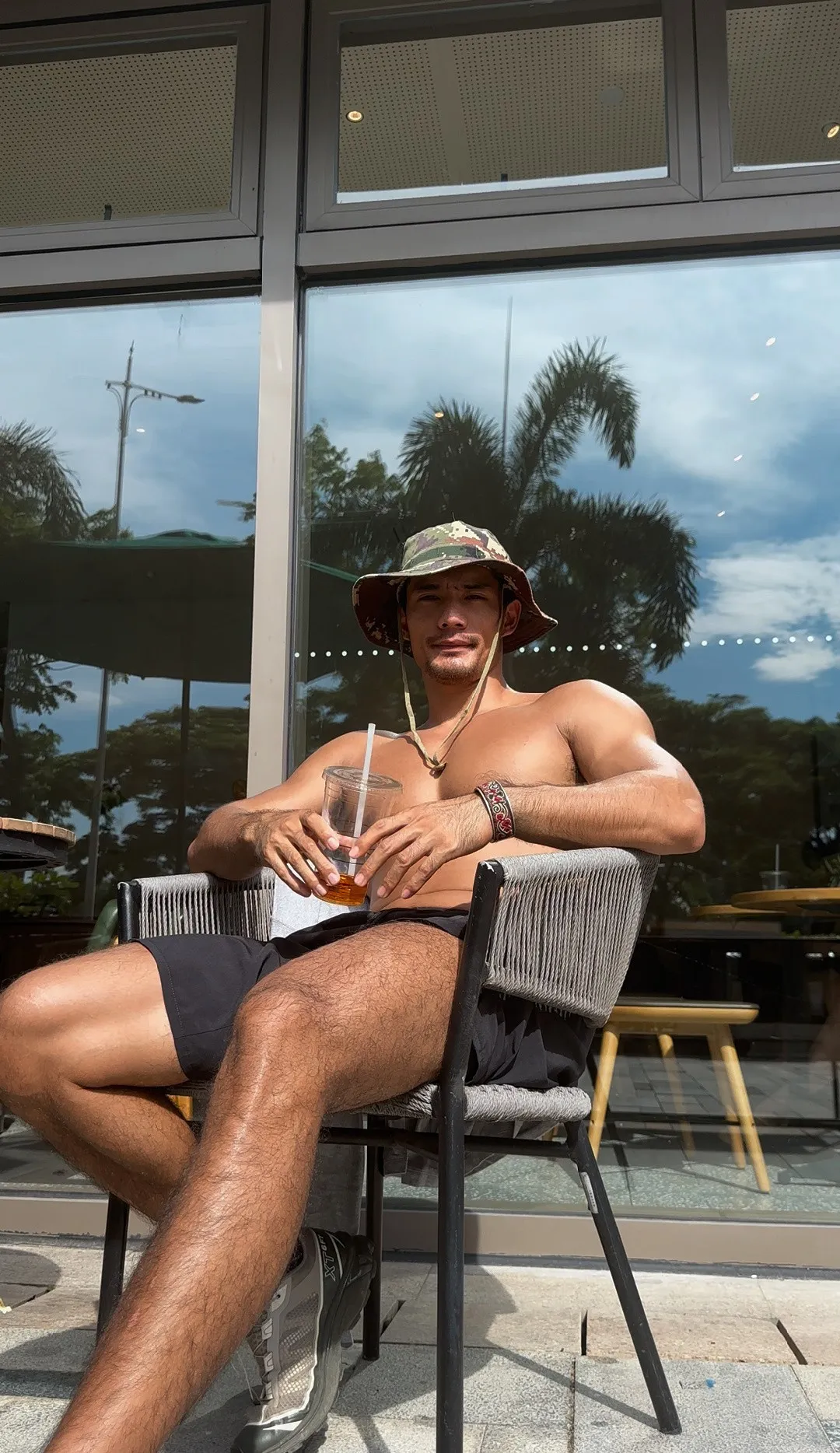 黑皮肌肉民工脱了衣服干活,性张力拉满了!!-NICEGAY