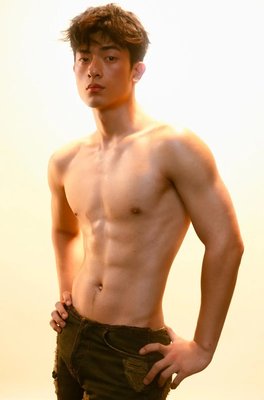 19岁的钻石男大,又又又被男摄影师拍了!-NICEGAY