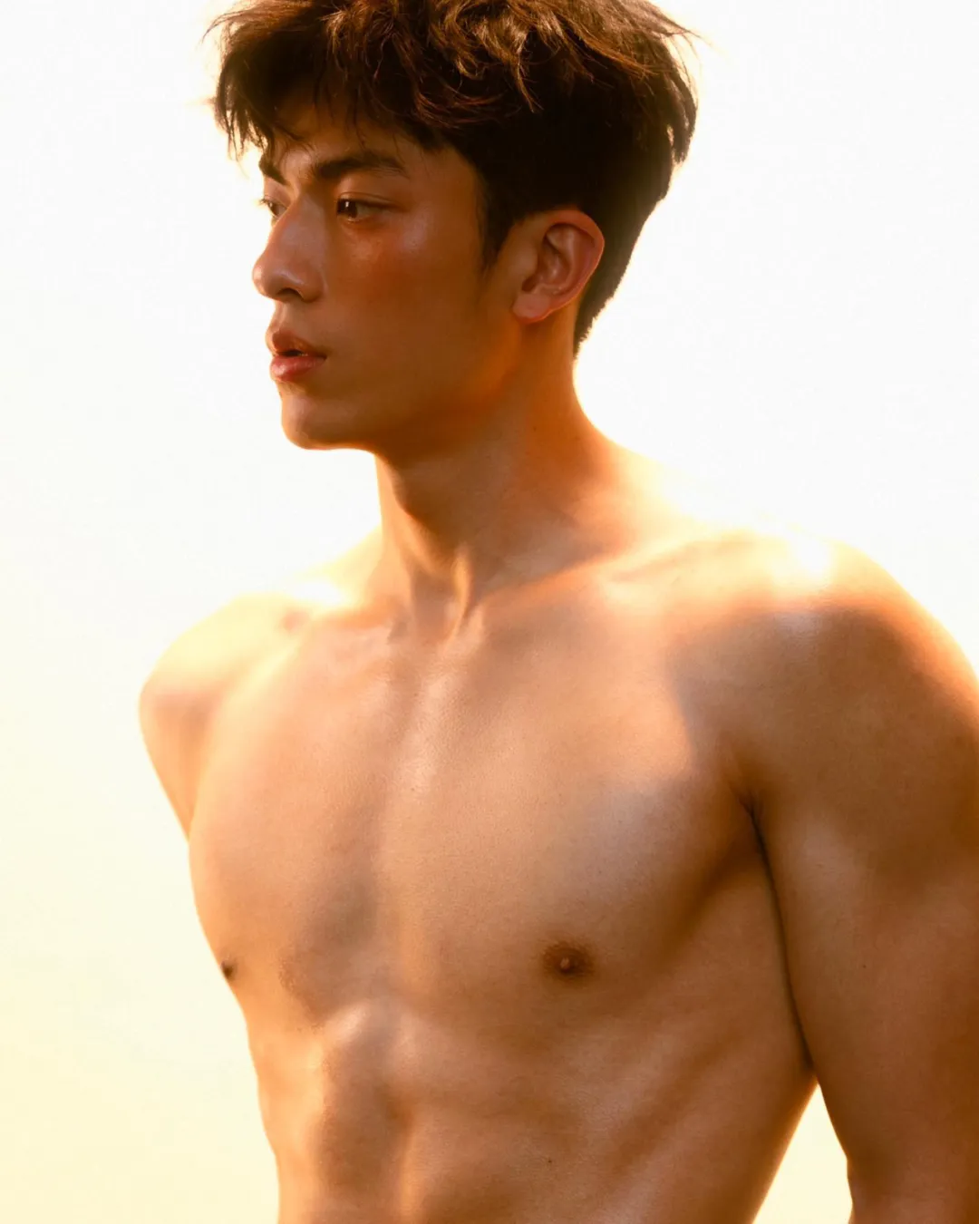 19岁的钻石男大,又又又被男摄影师拍了!-NICEGAY