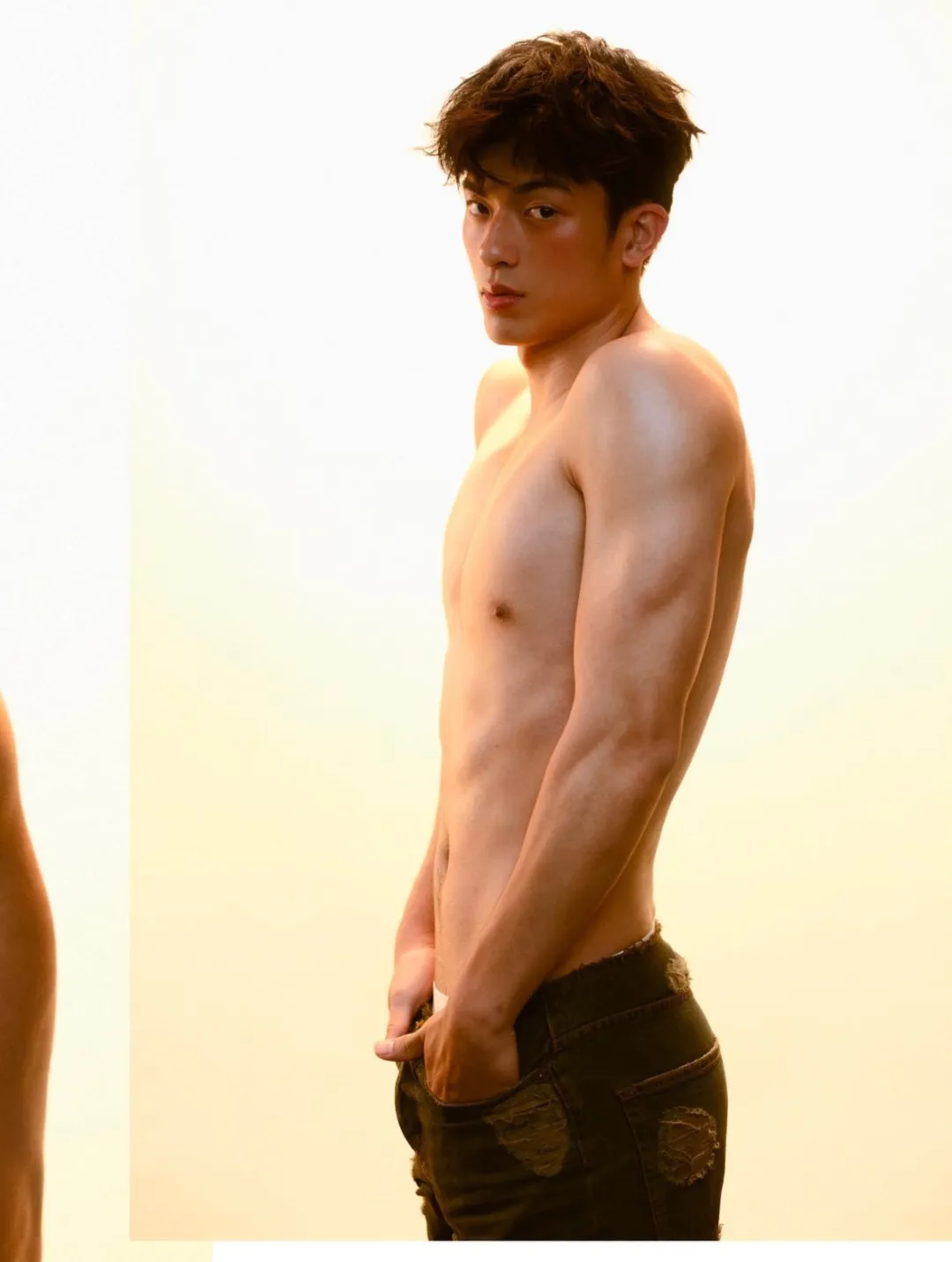 19岁的钻石男大,又又又被男摄影师拍了!-NICEGAY