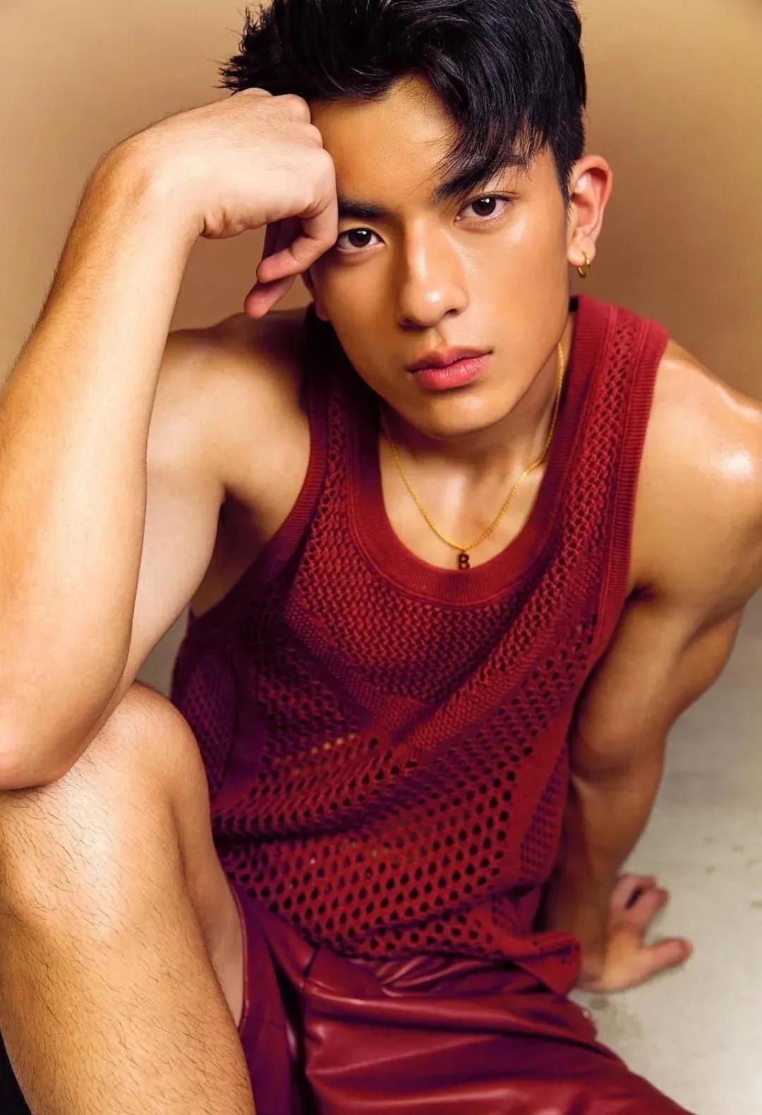 19岁的钻石男大,又又又被男摄影师拍了!-NICEGAY