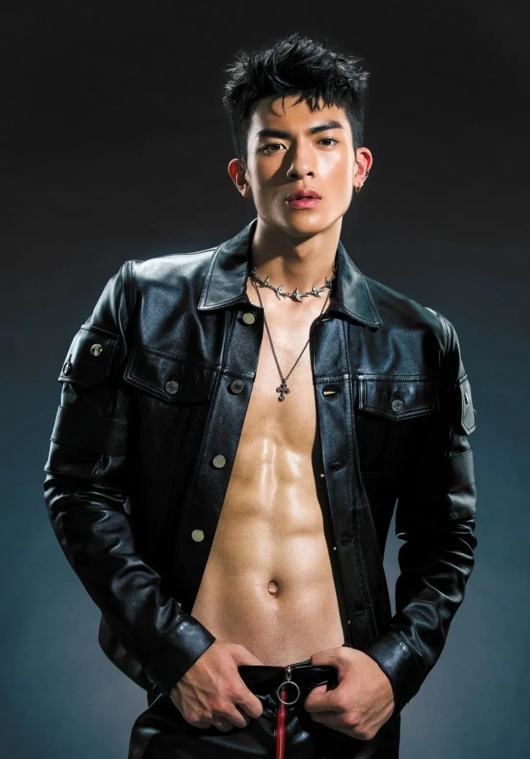 19岁的钻石男大,又又又被男摄影师拍了!-NICEGAY