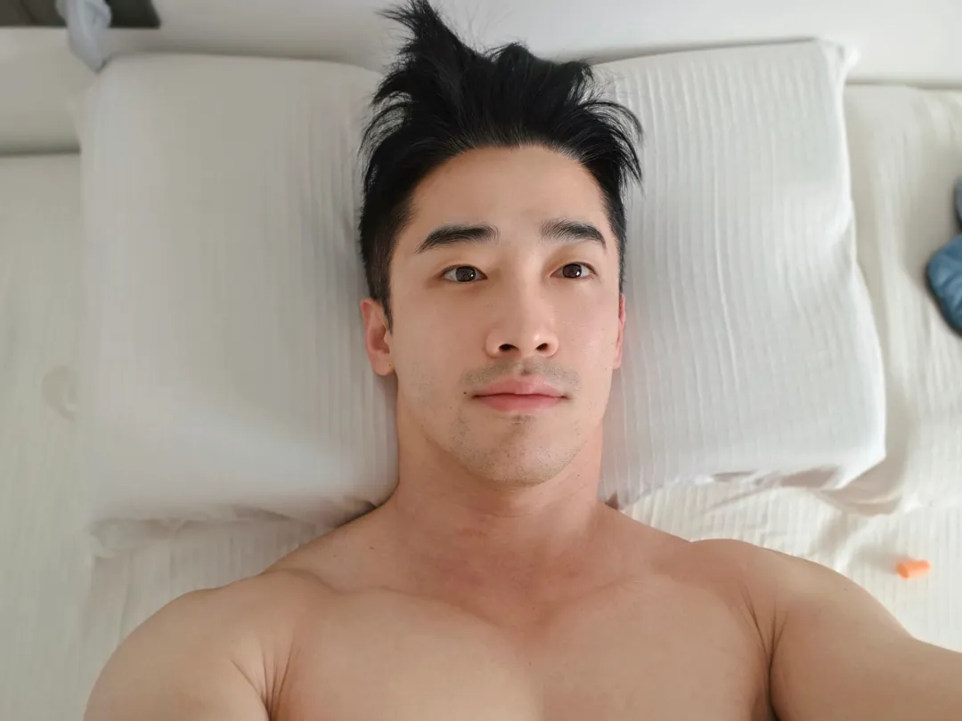 43岁上海肌肉网红一姐张弦,现在变成这样了.....-NICEGAY