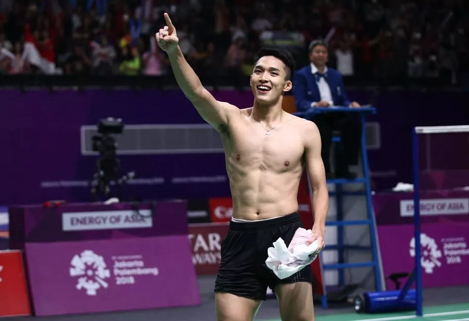 97年羽毛球肌肉男大的瓜都吃了吗?他现在变成这样了!!-NICEGAY