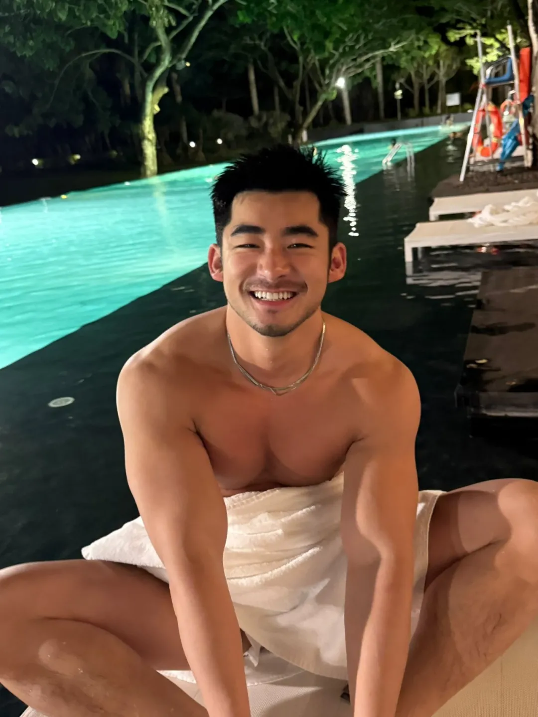 桥诘圣的瓜都吃了吗？被3、开轰趴、空降1.2W...他到底怎么了！-NICEGAY