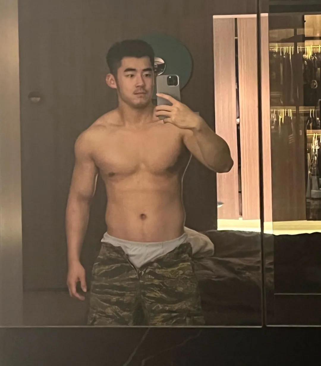 桥诘圣的瓜都吃了吗？被3、开轰趴、空降1.2W...他到底怎么了！-NICEGAY