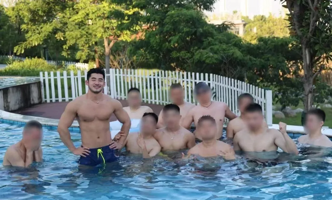 桥诘圣的瓜都吃了吗？被3、开轰趴、空降1.2W...他到底怎么了！-NICEGAY