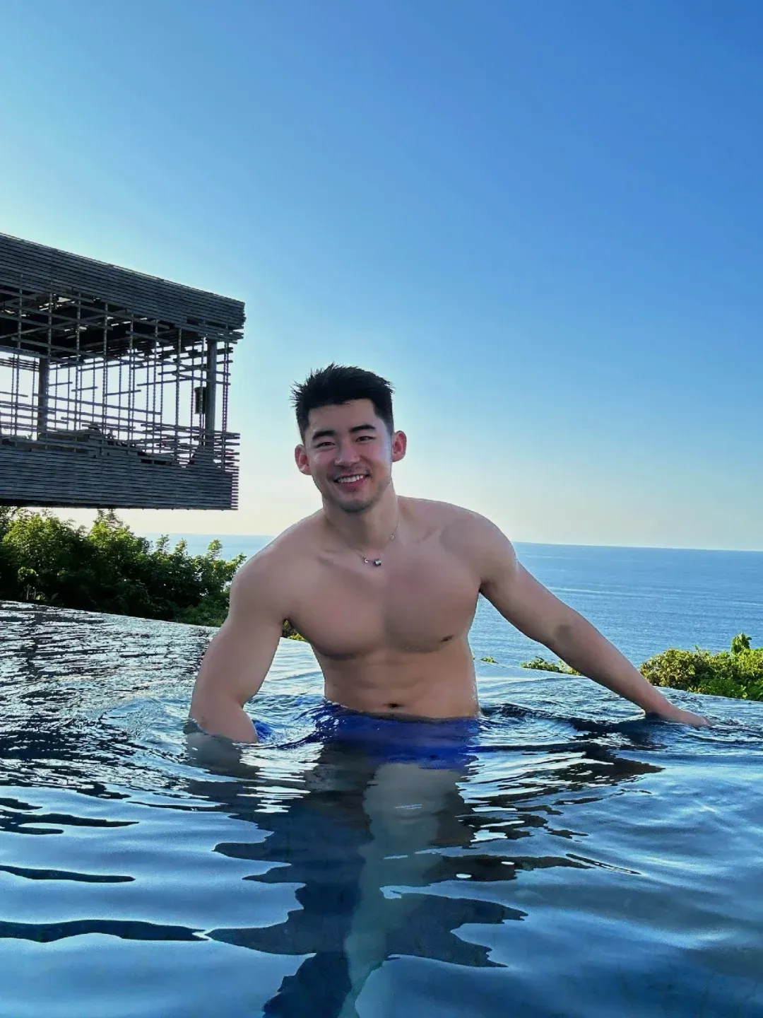 桥诘圣的瓜都吃了吗？被3、开轰趴、空降1.2W...他到底怎么了！-NICEGAY