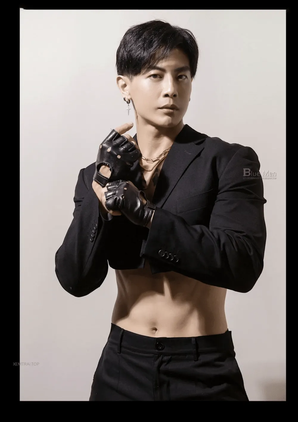 BLUEMEN 藍男色 NO.482 風暴猛男舞者的泌蜜探索 唐子元-NICEGAY