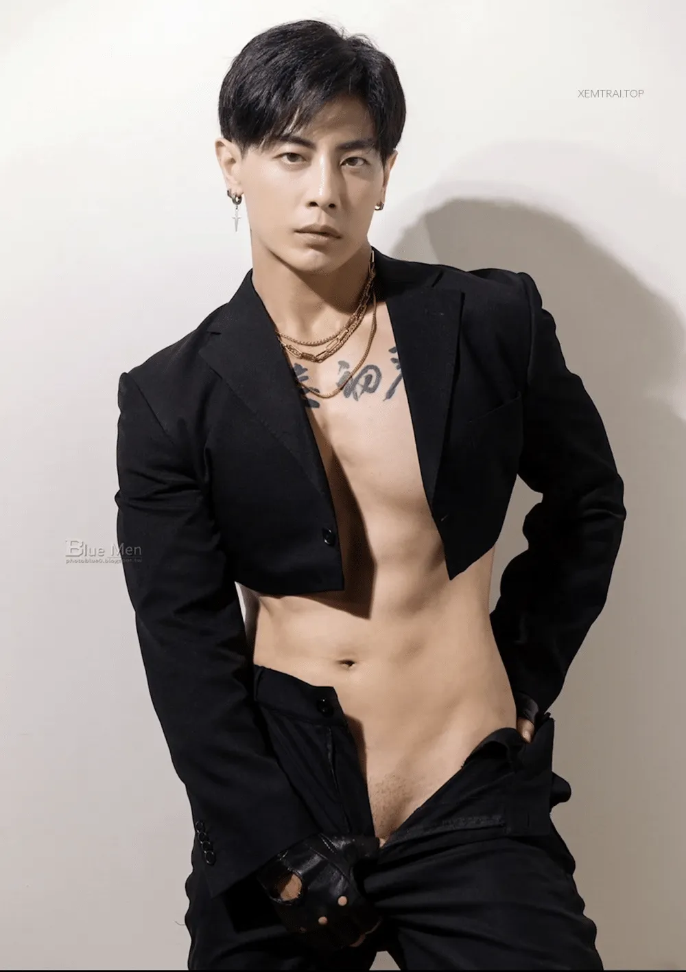 BLUEMEN 藍男色 NO.482 風暴猛男舞者的泌蜜探索 唐子元-NICEGAY